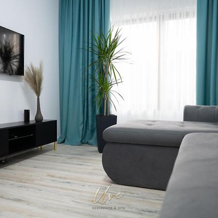 Uve Residence & Spa Piatra Neamţ Екстериор снимка