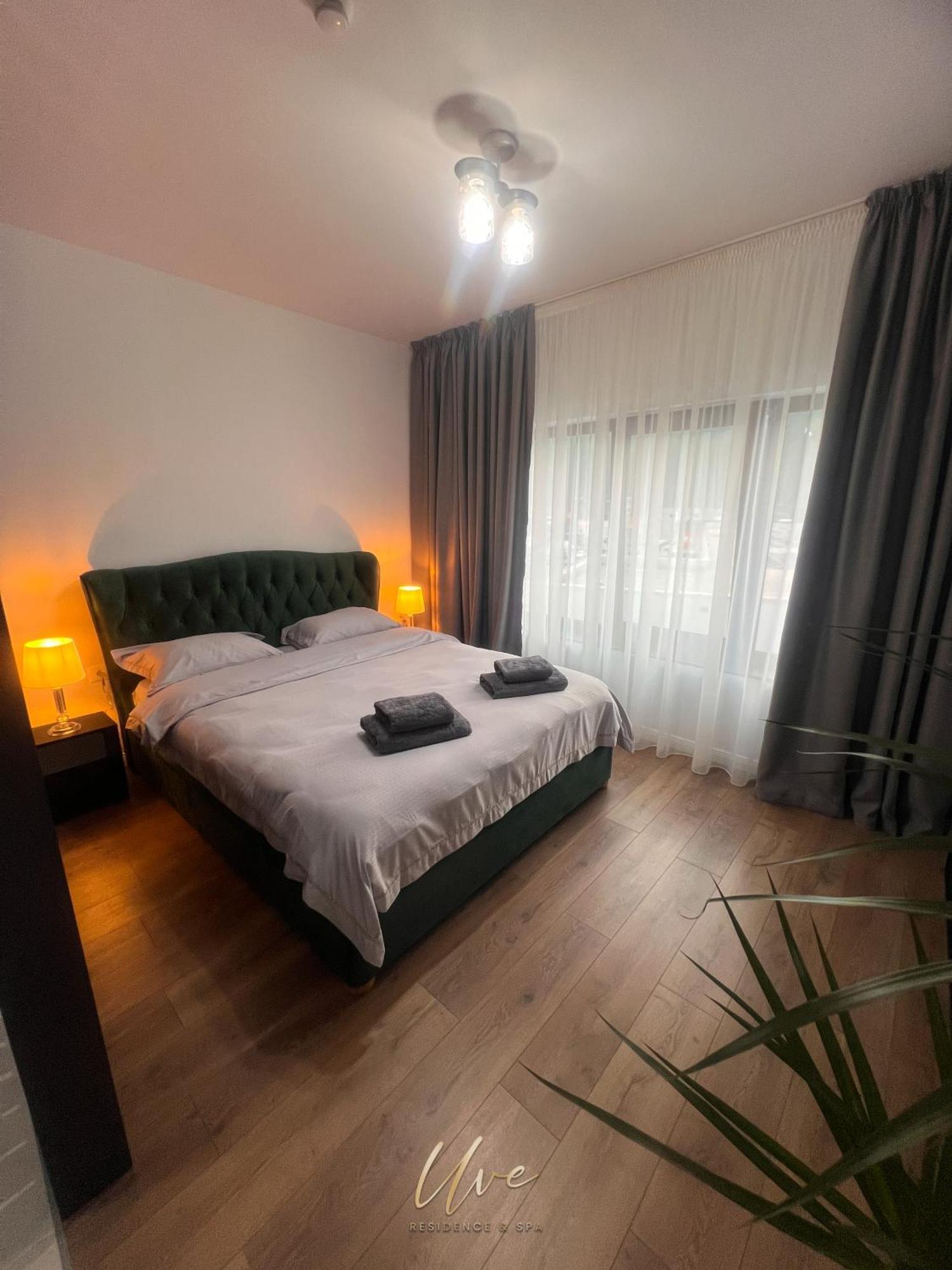 Uve Residence & Spa Piatra Neamţ Екстериор снимка