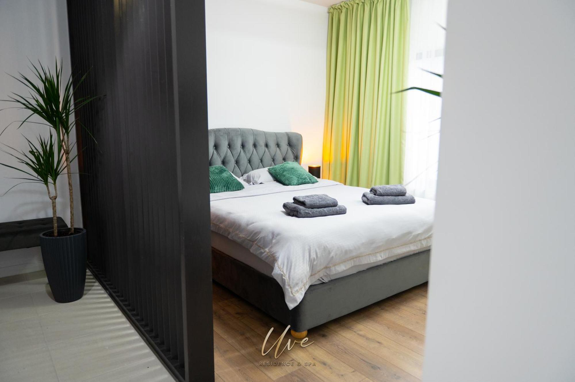 Uve Residence & Spa Piatra Neamţ Екстериор снимка