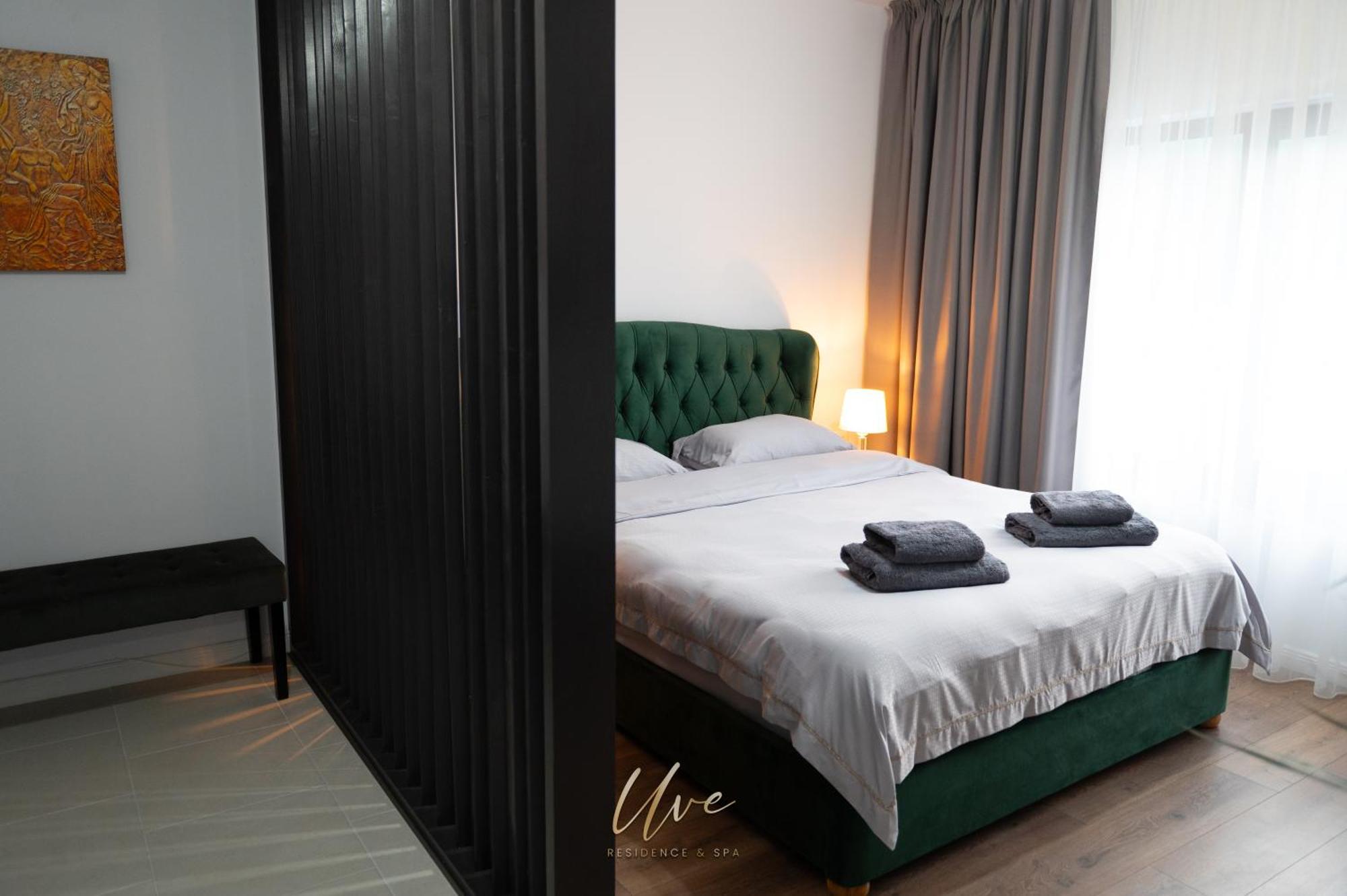 Uve Residence & Spa Piatra Neamţ Екстериор снимка