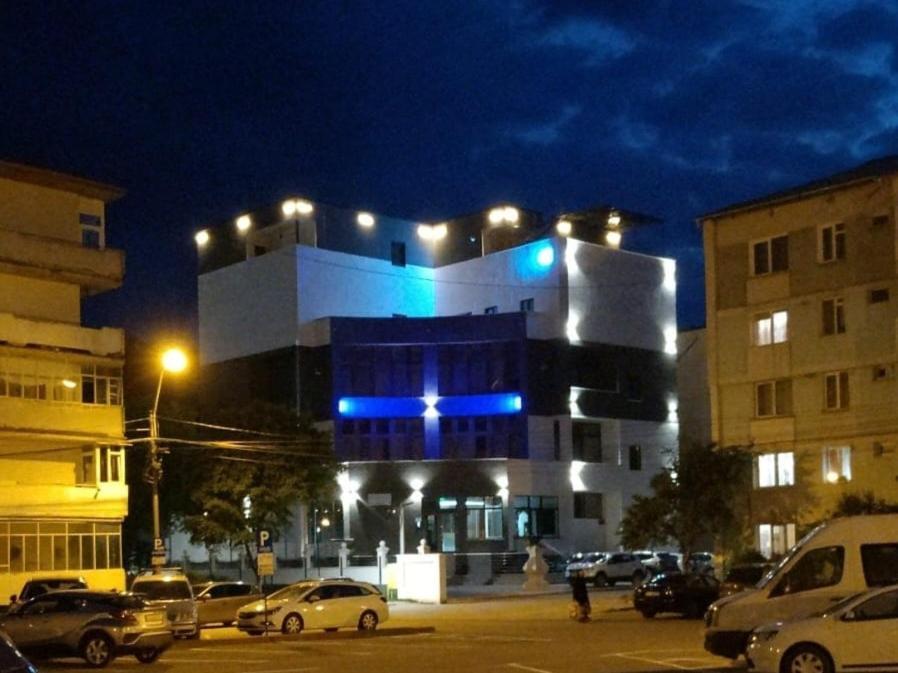 Uve Residence & Spa Piatra Neamţ Екстериор снимка
